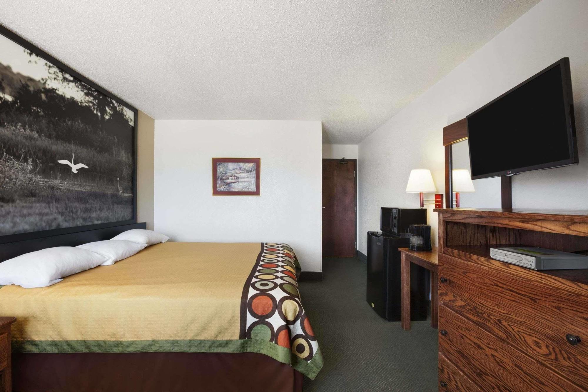 Super 8 By Wyndham Bowling Green Esterno foto